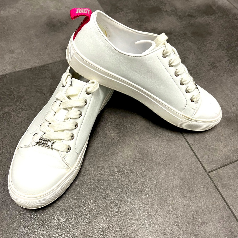 Juicy couture sneakers 💕